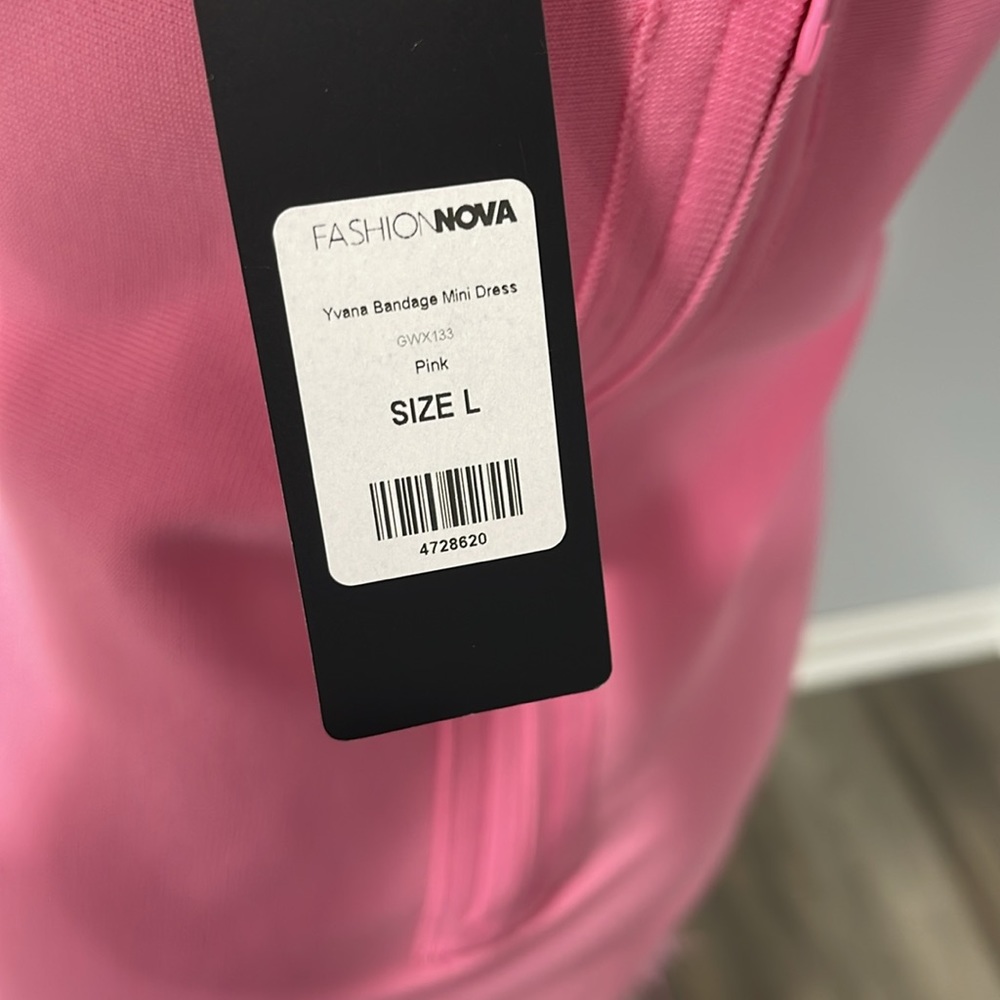 Fashion Nova Yvana Bandage Mini dress size large pink feathers trim NEW - Picture 10 of 16